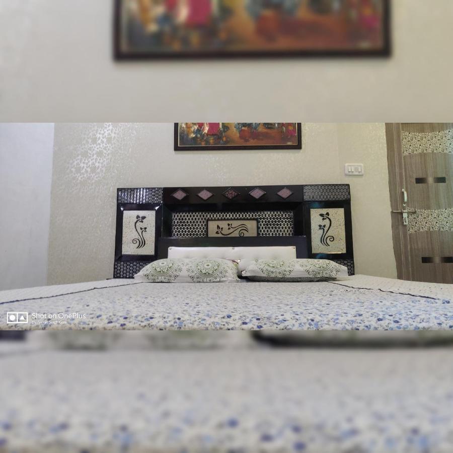 Couple Friendly Hotel - Sunset Orchha Dış mekan fotoğraf
