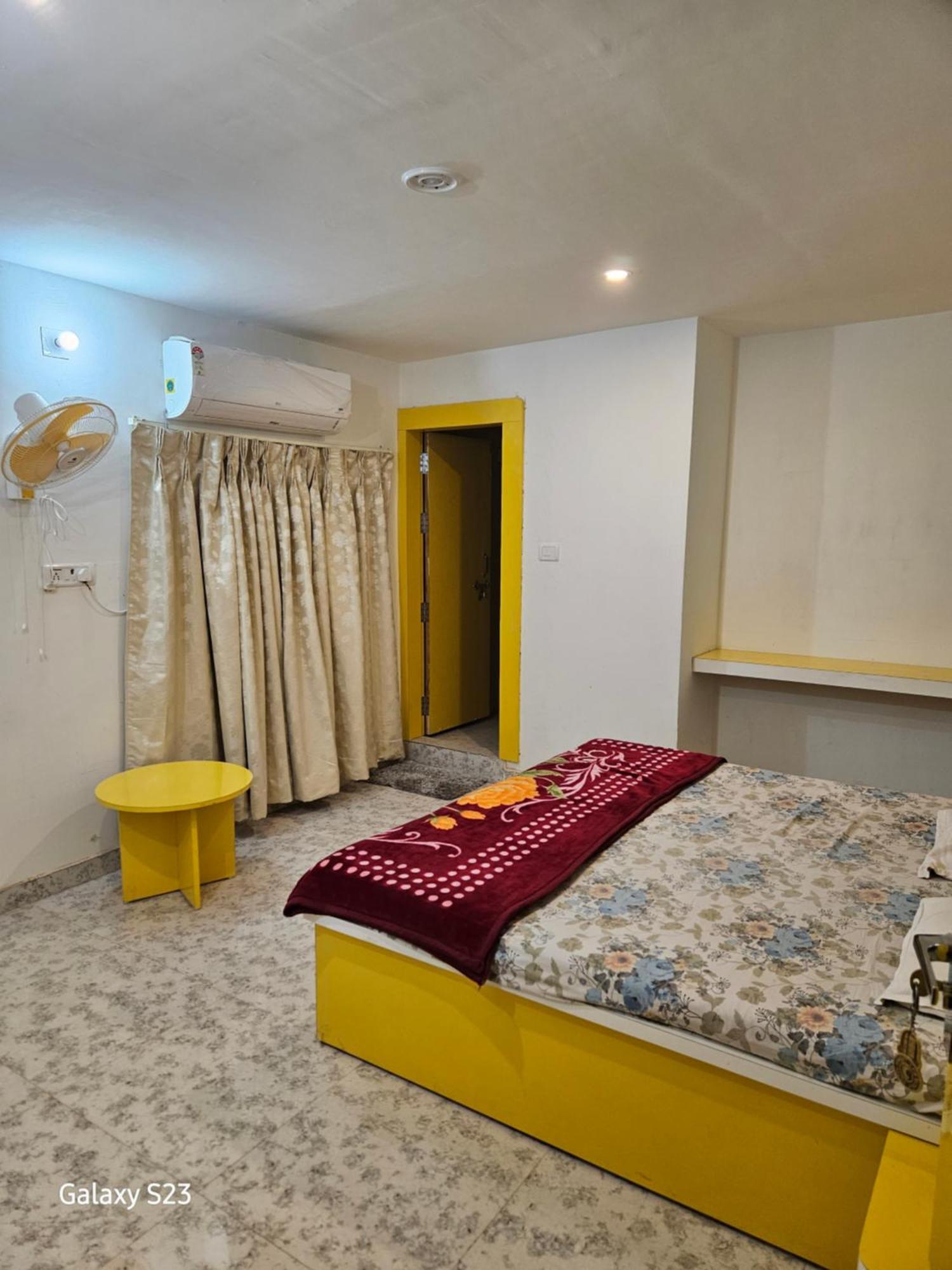 Couple Friendly Hotel - Sunset Orchha Dış mekan fotoğraf